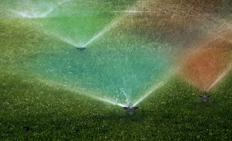 IAG-LED-Color-Changing-Sprinkler-Lifestyle-Shot-3-Colors