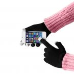 IAG-Knit-Touchscreen-Gloves-Lifestyle-1200×1200